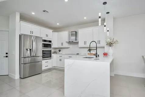 819 Nw 42 Place Deerfield Beach FL 33064