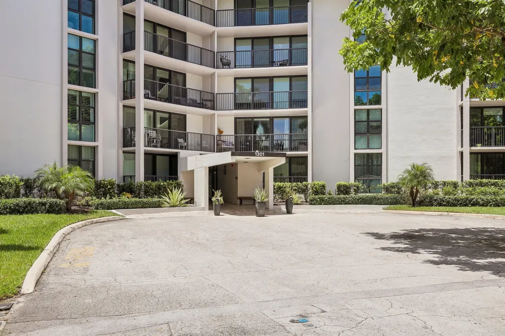 1301 River Reach Drive Fort Lauderdale FL 33315