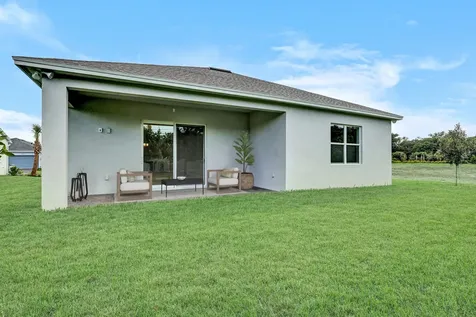 6883 68th Square Vero Beach FL 32967