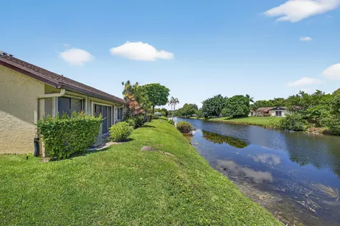 108 Village Walk Drive Royal Palm Beach FL 33411