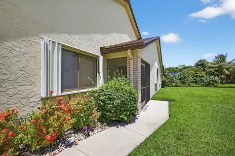 108 Village Walk Drive Royal Palm Beach FL 33411
