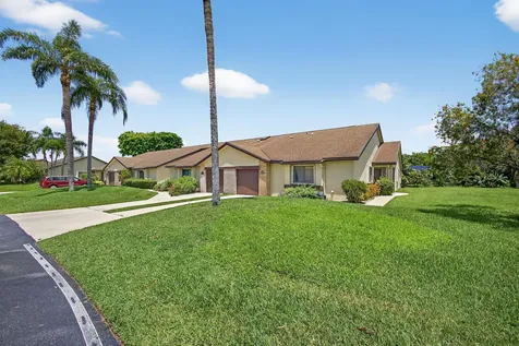 108 Village Walk Drive Royal Palm Beach FL 33411