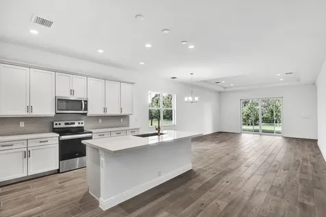 6783 68th Square Vero Beach FL 32967