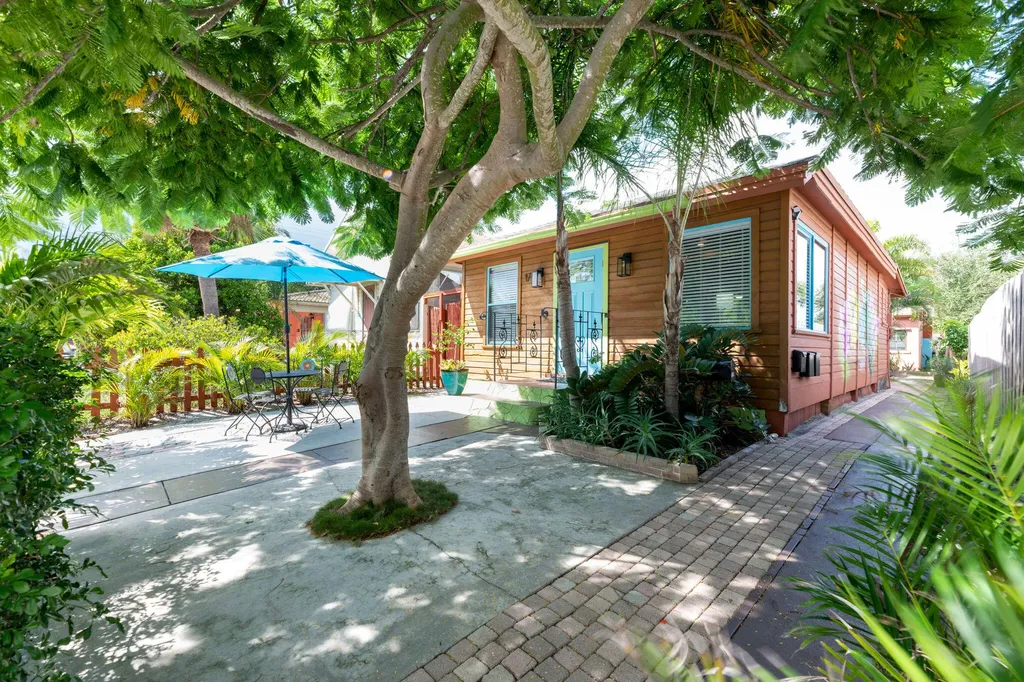 17 S L Street Lake Worth Beach FL 33460