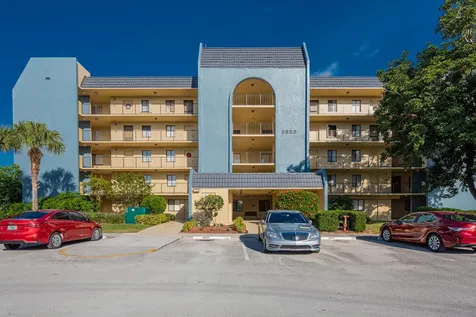 2828 Tennis Club Drive West Palm Beach FL 33417