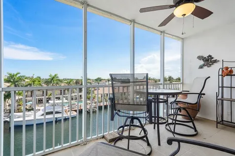 3050 Ne 48th Court Lighthouse Point FL 33064