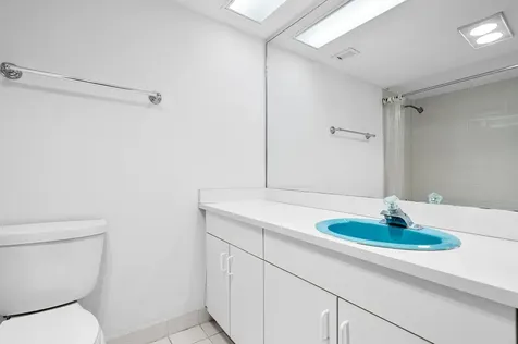 3050 Ne 48th Court Lighthouse Point FL 33064