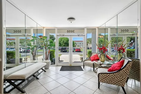 3050 Ne 48th Court Lighthouse Point FL 33064