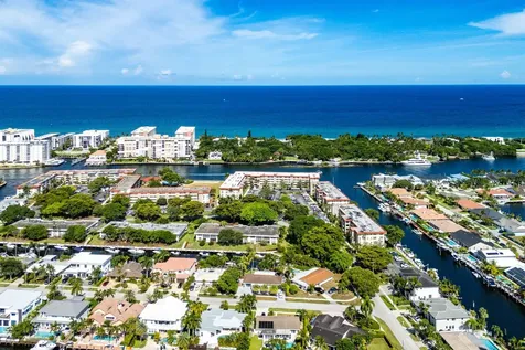 3050 Ne 48th Court Lighthouse Point FL 33064