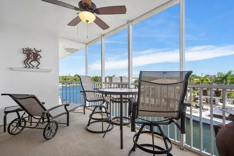 3050 Ne 48th Court Lighthouse Point FL 33064
