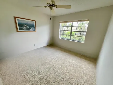 1219 S Lakes End Drive Fort Pierce FL 34982