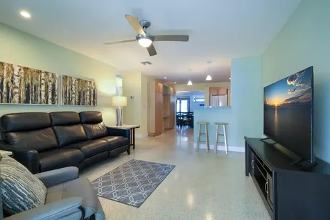 438 Se Fini Drive Stuart FL 34996