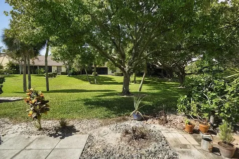 416 Buttonwood Place Boca Raton FL 33431