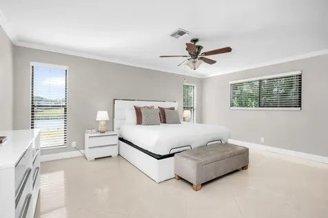 3250 Lakeview Boulevard Delray Beach FL 33445