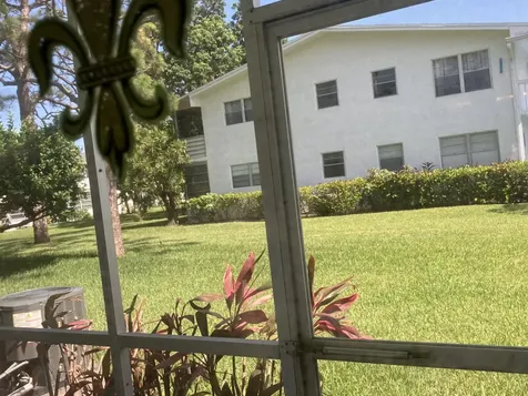 283 Durham H Deerfield Beach FL 33442