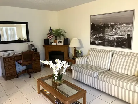 283 Durham H Deerfield Beach FL 33442