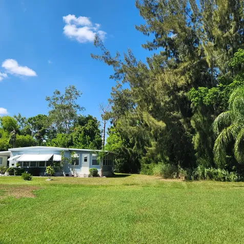 6 Angelita Port Saint Lucie FL 34952