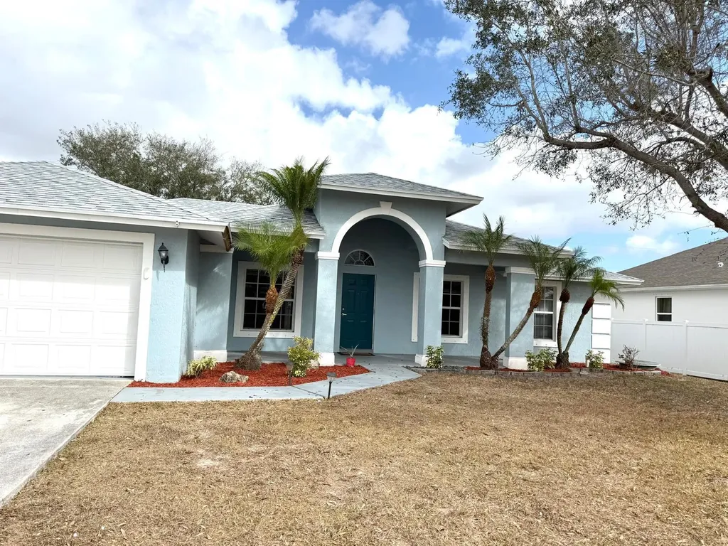 549 SW Prater Avenue Port Saint Lucie FL 34953