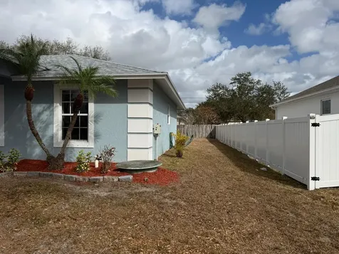 549 SW Prater Avenue Port Saint Lucie FL 34953