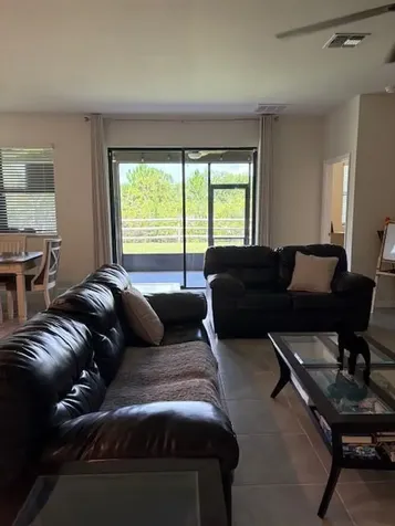 571 Se Old Country Road Palm Bay FL 32909