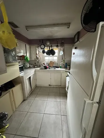 3197 Nw 100 Street Miami FL 33147