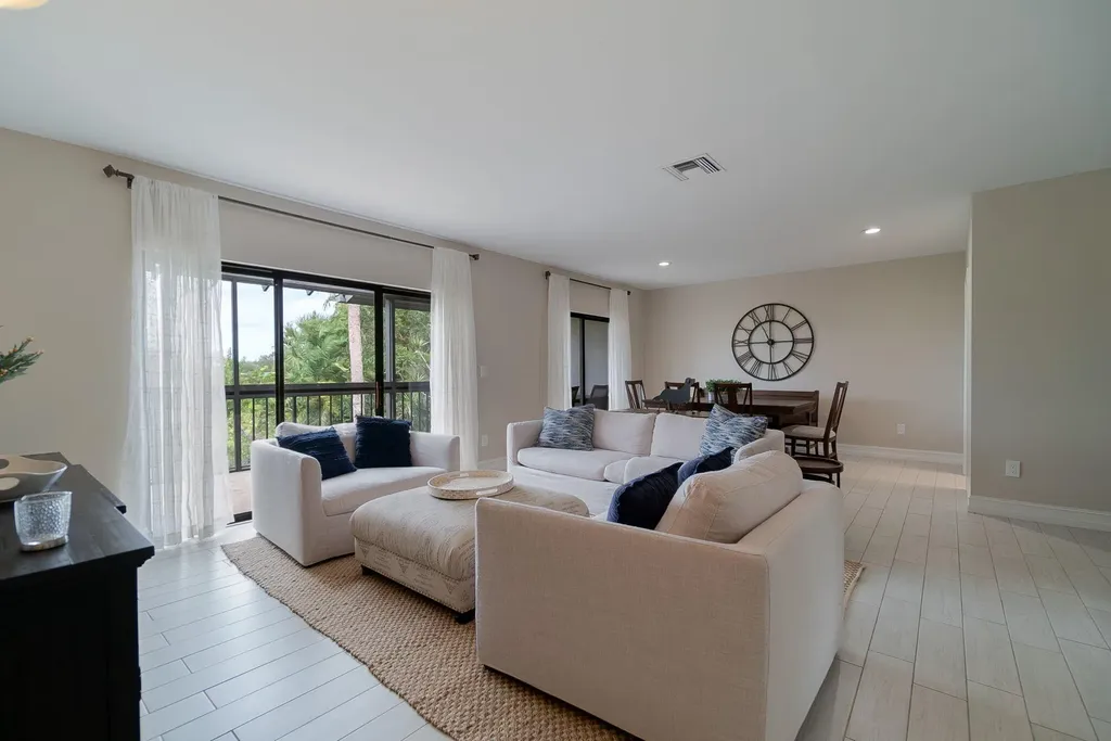 11355 Pond View Drive Wellington FL 33414