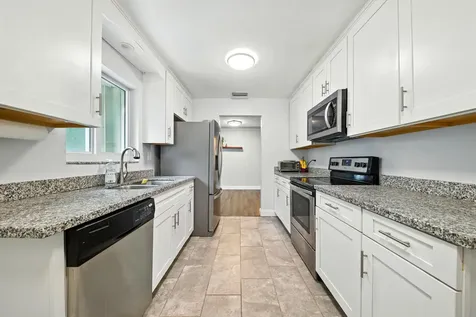 2898 Se 1st Place Boynton Beach FL 33435