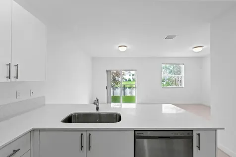 5515 NW 27th Street Lauderhill FL 33313