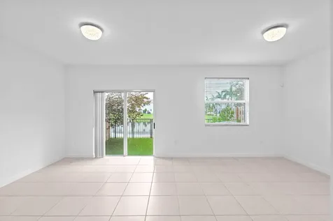 5515 NW 27th Street Lauderhill FL 33313