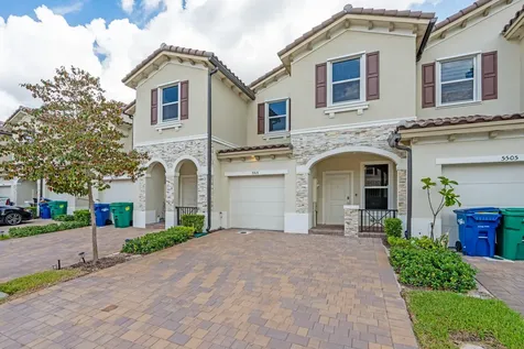 5515 NW 27th Street Lauderhill FL 33313