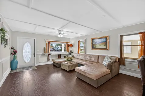 1136 W 7th Street Riviera Beach FL 33404