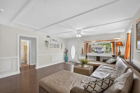 1136 W 7th Street Riviera Beach FL 33404