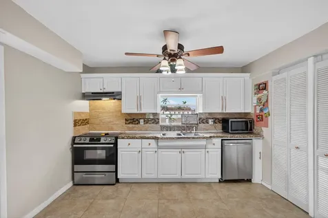 1136 W 7th Street Riviera Beach FL 33404