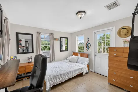 1136 W 7th Street Riviera Beach FL 33404