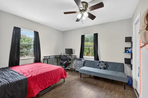 1136 W 7th Street Riviera Beach FL 33404