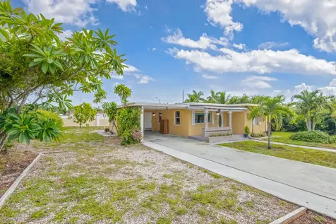 1136 W 7th Street Riviera Beach FL 33404