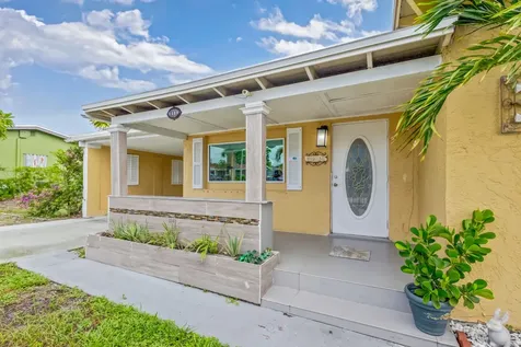 1136 W 7th Street Riviera Beach FL 33404