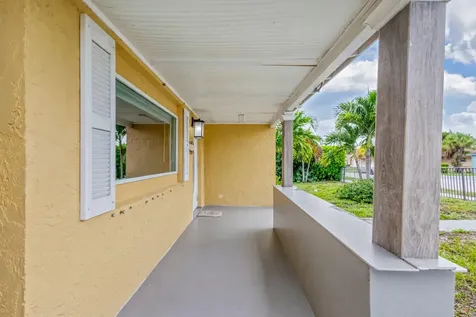 1136 W 7th Street Riviera Beach FL 33404