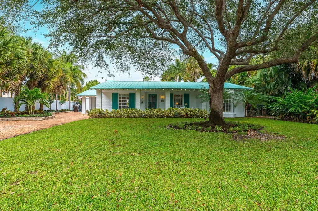 127 Miramar Way West Palm Beach FL 33405