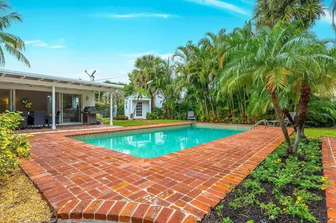 127 Miramar Way West Palm Beach FL 33405