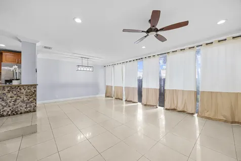 841 Nw 82nd Avenue Plantation FL 33324