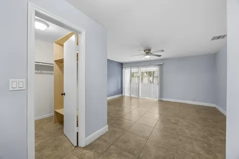 841 Nw 82nd Avenue Plantation FL 33324