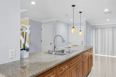 841 Nw 82nd Avenue Plantation FL 33324