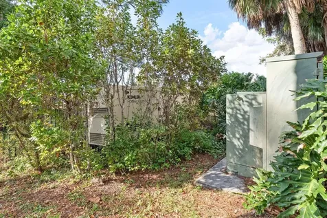 7051 Seacrest Boulevard Lake Worth FL 33462