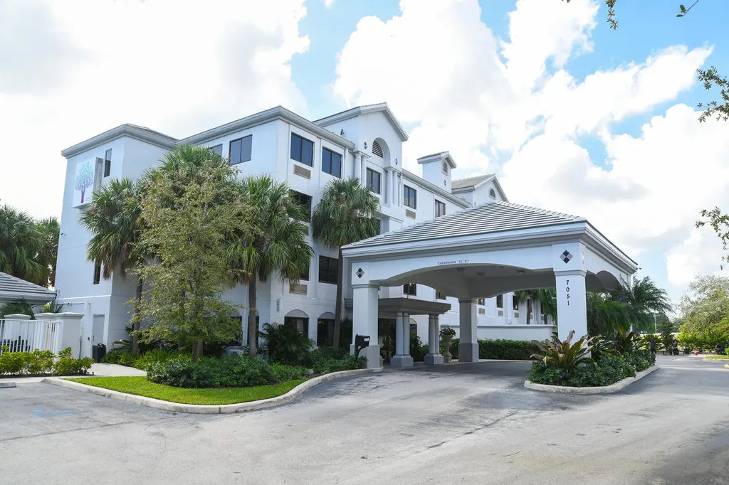 7051 N Seacrest Boulevard Lantana FL 33462
