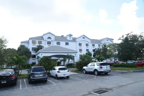 7051 N Seacrest Boulevard Lantana FL 33462