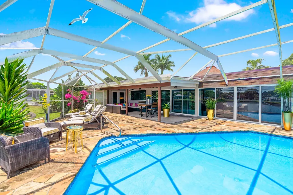 6106 Royal Poinciana Lane Tamarac FL 33319