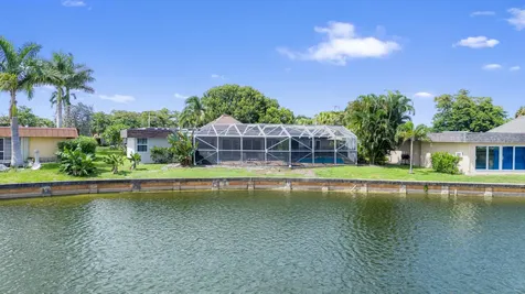 6106 Royal Poinciana Lane Tamarac FL 33319