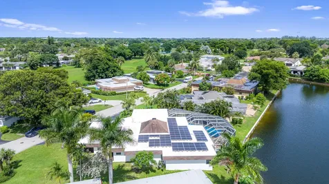 6106 Royal Poinciana Lane Tamarac FL 33319