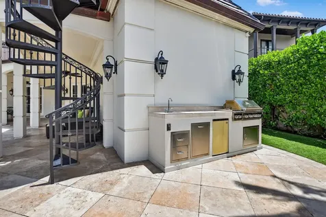 377 E Coconut Palm Road Boca Raton FL 33432